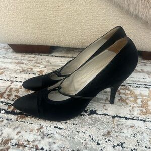 Chic Vintage Black Velvet Heels with Strap Detail❤️8